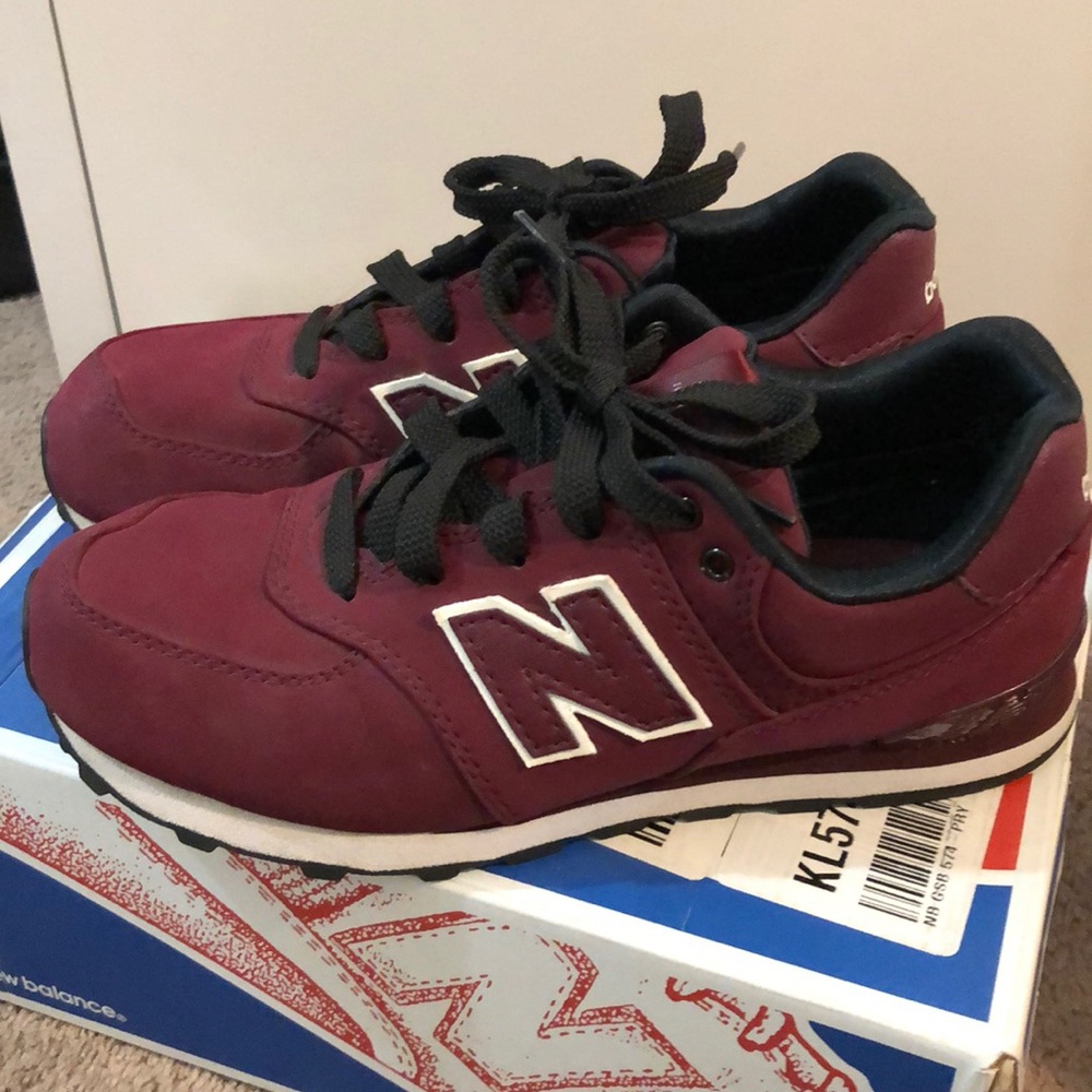 BURGUNDY NEW BALANCES